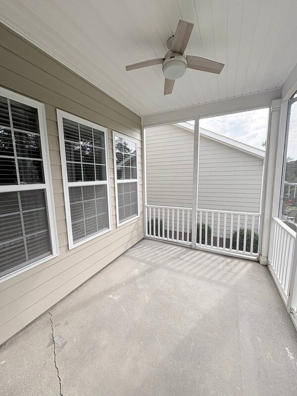 Building Photo - 676 Scarlet Baby Dr