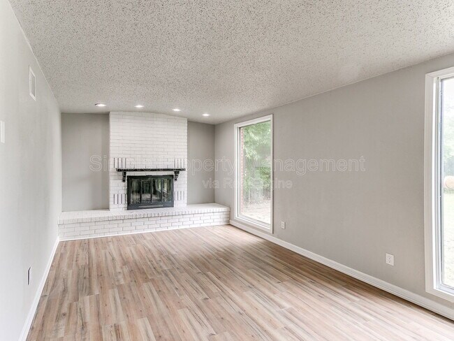 Building Photo - 3145 NW 47th St
