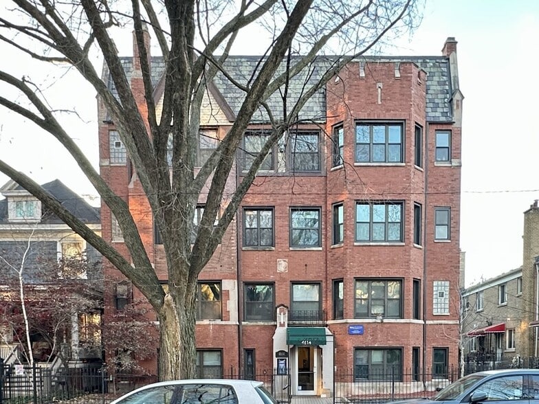 Building Photo - 4640 N Paulina St