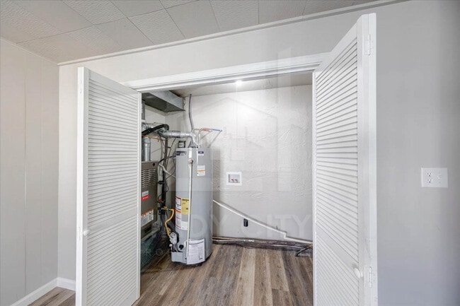 Building Photo - 2854 S Keystone Ave