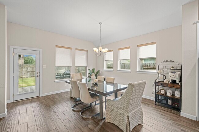 Building Photo - 6811 Andorra Cove Cir