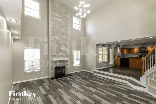 Building Photo - 117 River Pass Ct NE