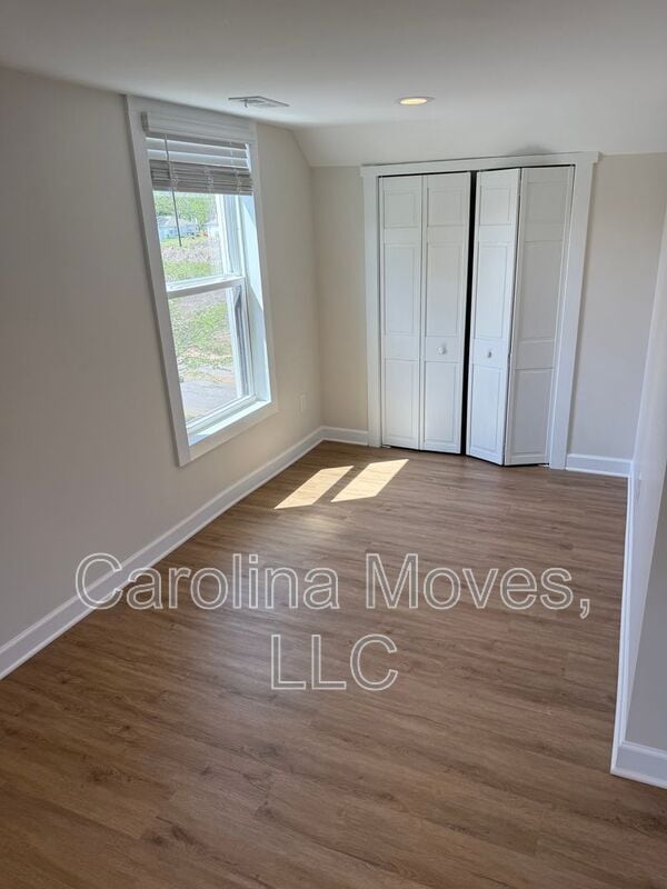 Building Photo - 50 Hutchins St