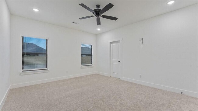 Building Photo - 123 N Banner Ave