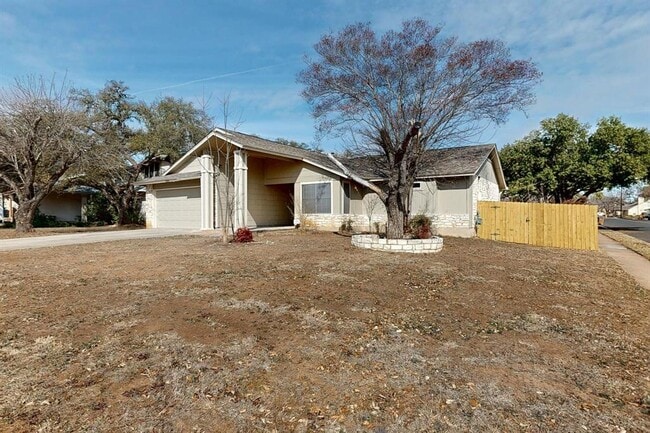 Building Photo - 5300 Honey Dew Terrace