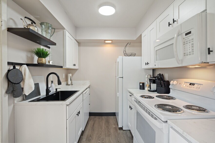 Building Photo - 140 4th St