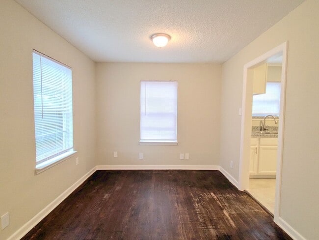 Building Photo - 505 13th St N