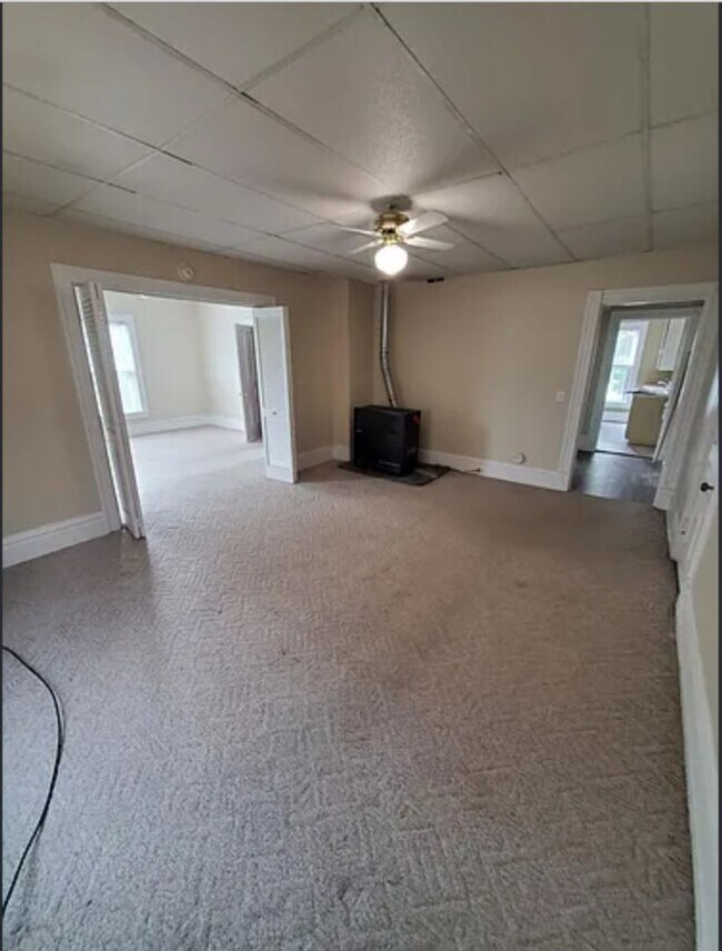 Building Photo - 101 Dean St NE