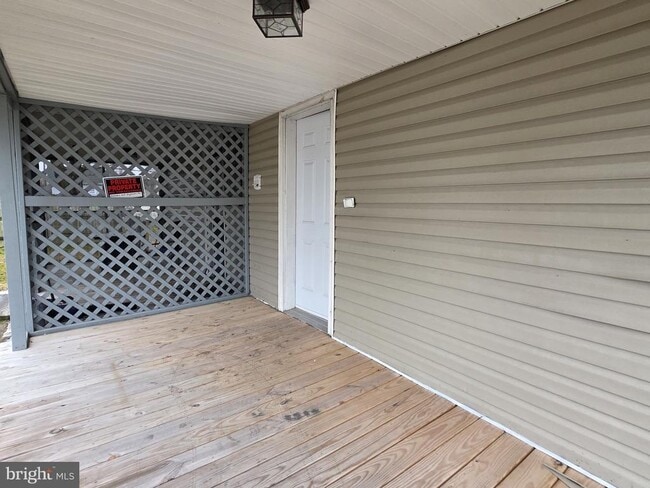 Building Photo - 2A E Milby St