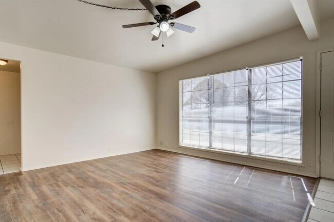 Building Photo - 2713 65th St