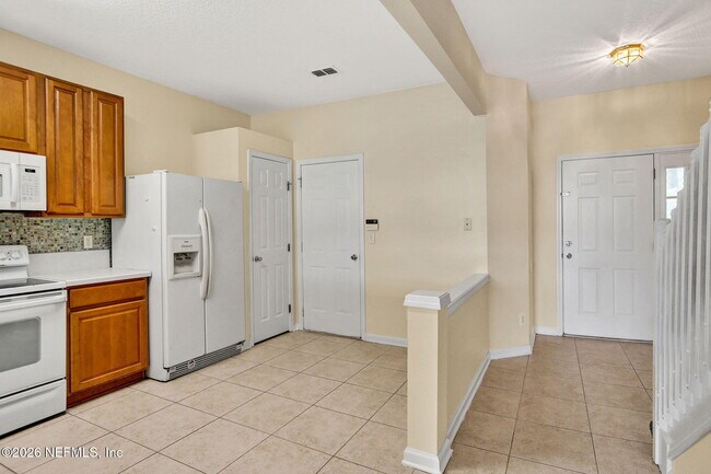 Building Photo - 7518 Red Crane Ln