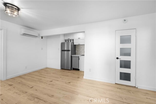 Building Photo - 1303 N Beverly Glen Blvd