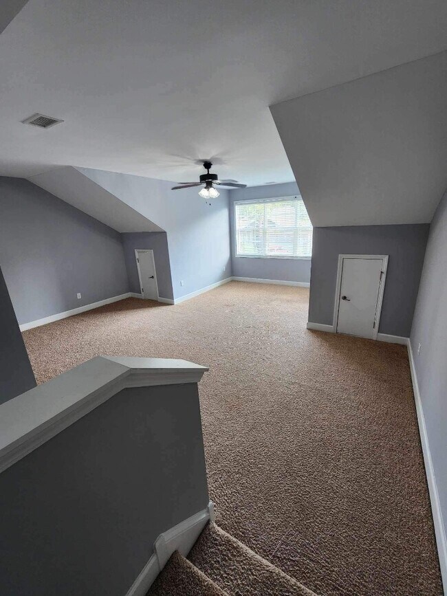 Building Photo - 3400 Picket Fence Ln
