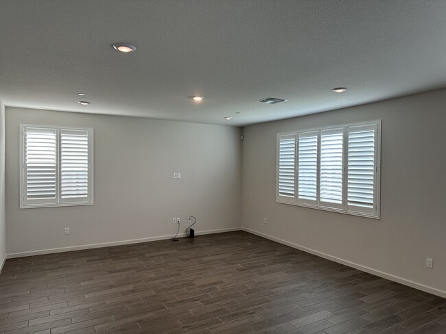 Building Photo - 7042 Mauna Loa Wy