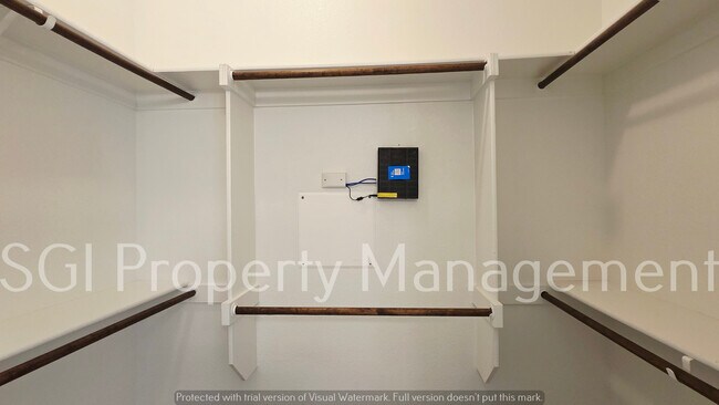 Building Photo - 13222 Bee St