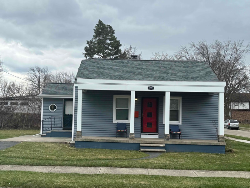 Building Photo - 12214 Louisiana Ave