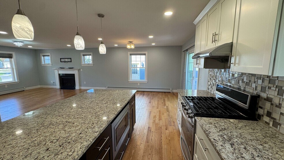 Building Photo - 38 Gristmill Ln