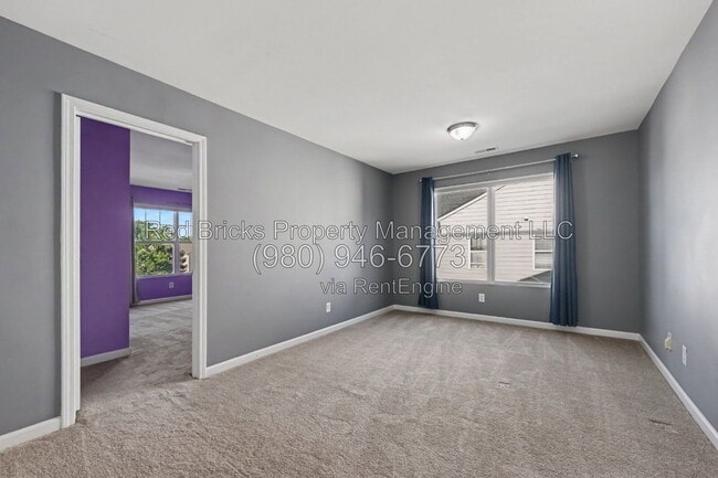 Building Photo - 2714 Aldergrove Rd