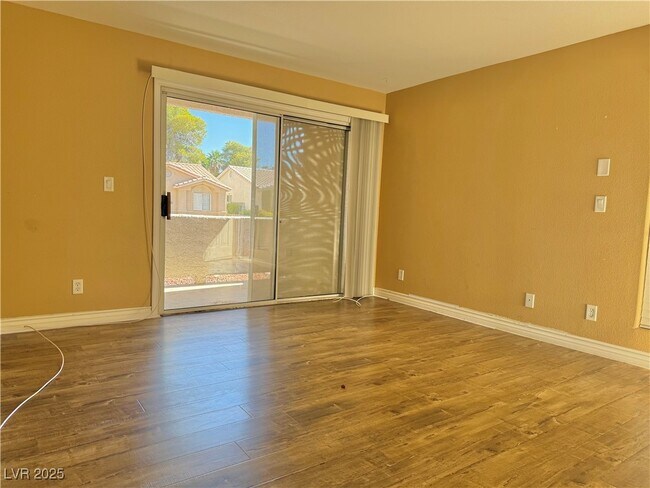Building Photo - 3090 Tarpon