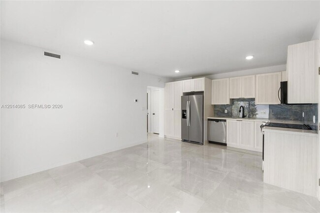 Building Photo - 14584 SW 261 St Ter