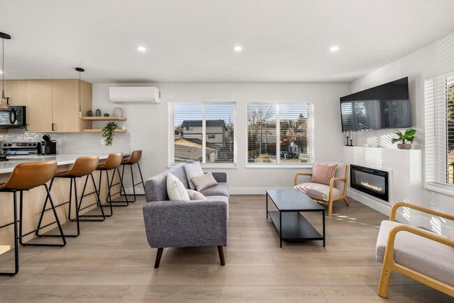 Building Photo - 7719 Renton Ave S