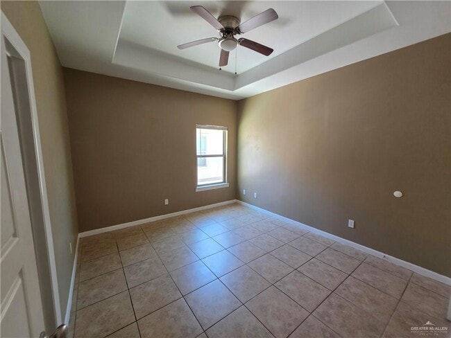 Building Photo - 2116 Garden Ridge Dr