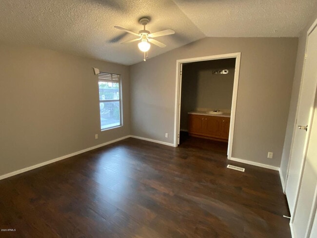 Building Photo - 7417 E Impala Ct