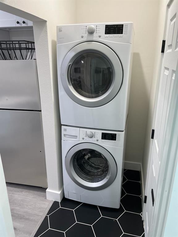 Building Photo - 5 Estelle St