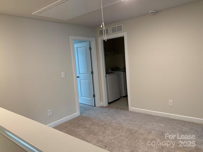 Building Photo - 2316 Belterra Dr