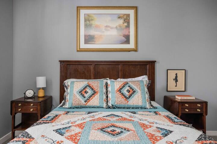 Building Photo - 3518 E Richmond Rd