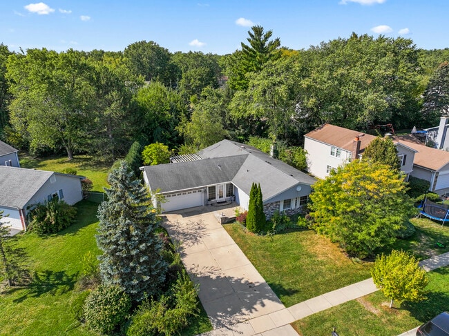 Building Photo - 641 Silver Rock Ln