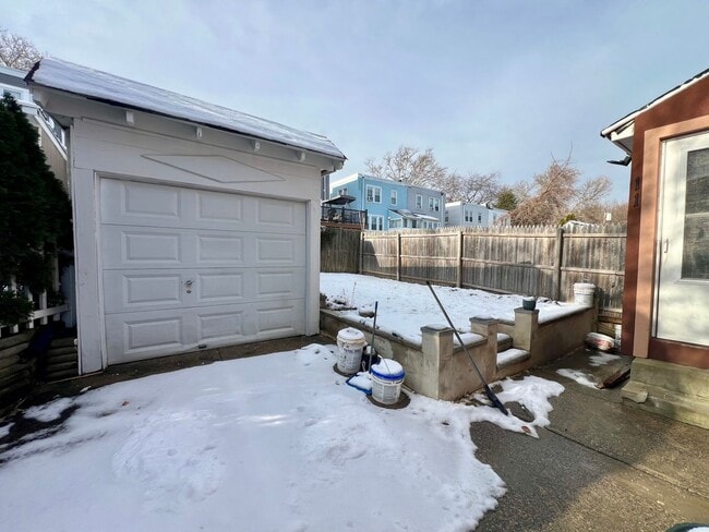 Building Photo - Gorgeous 4-Bedroom Twin Home in Upper Darby! Available NOW!