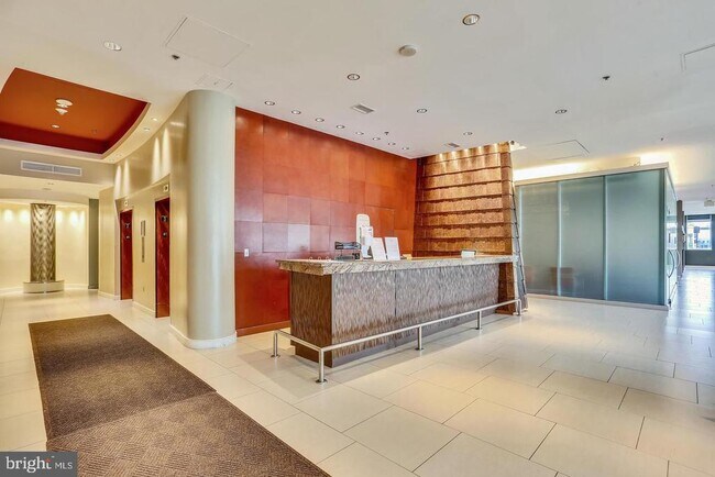 Building Photo - 5750 Bou Ave