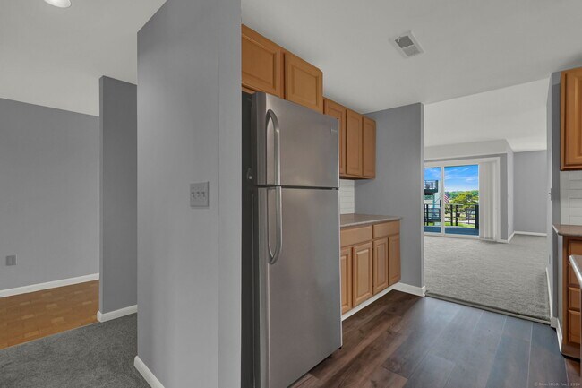 Building Photo - 1128 Windward Rd