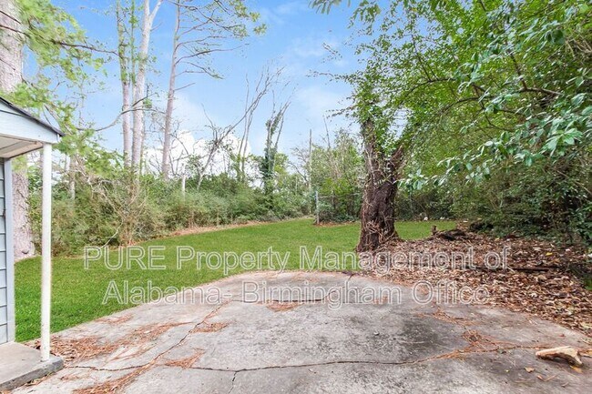 Building Photo - 6121 Court M