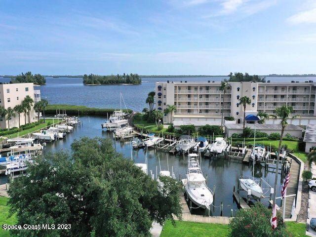 Building Photo - 6124 S River Run Dr