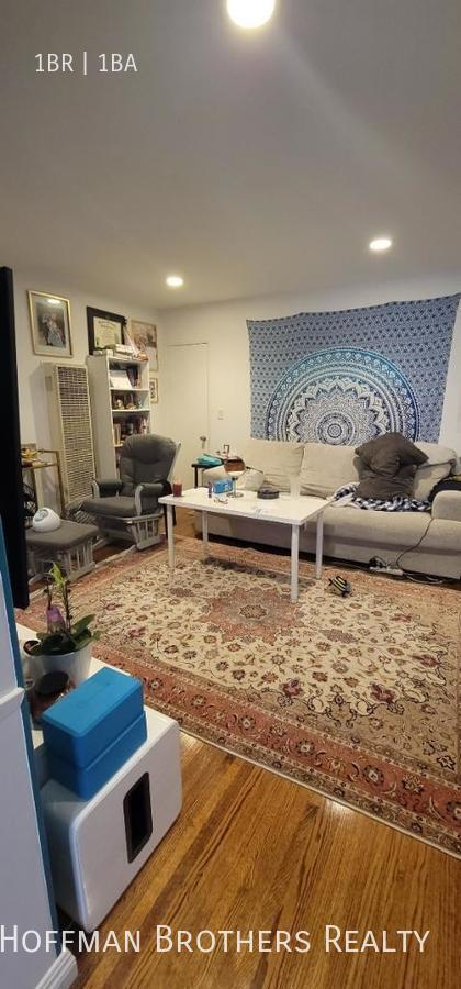 Building Photo - 1217 S Sherbourne Dr