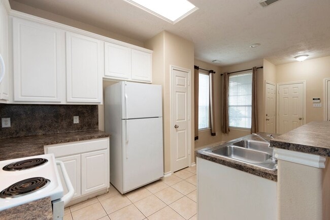Building Photo - 25227 Boulder Bend Ln