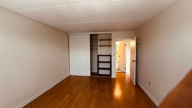 Building Photo - 1550 Worcester Rd