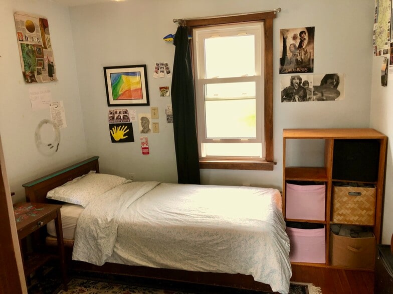 Bedroom 1st floor - 295 E Main St