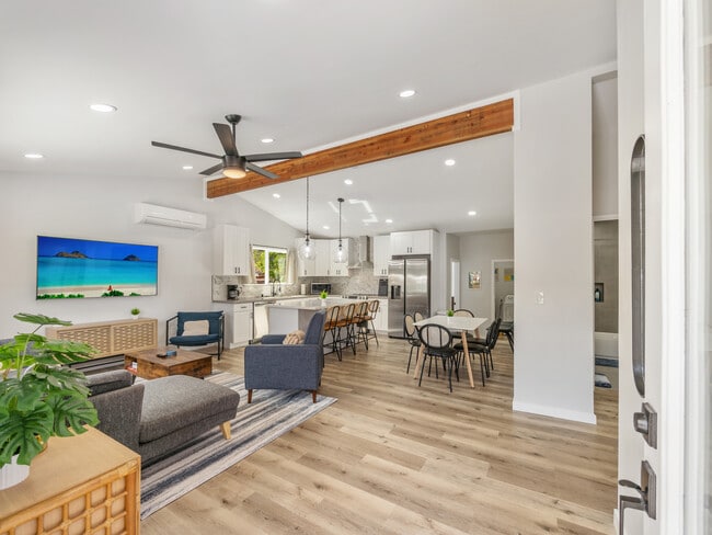 Building Photo - 95-148 Waimakua Dr