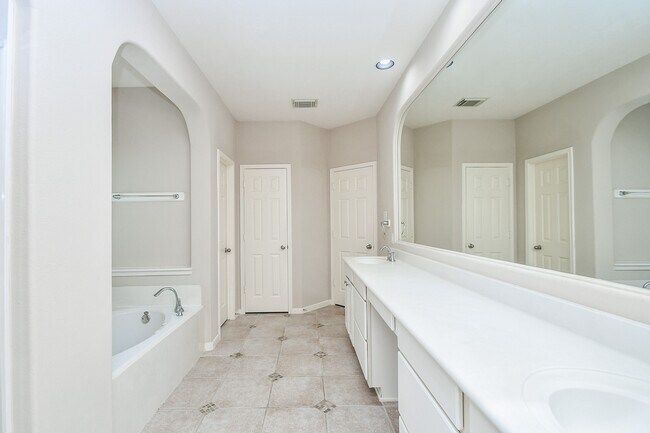 Building Photo - 5506 Plumero Meadow Dr