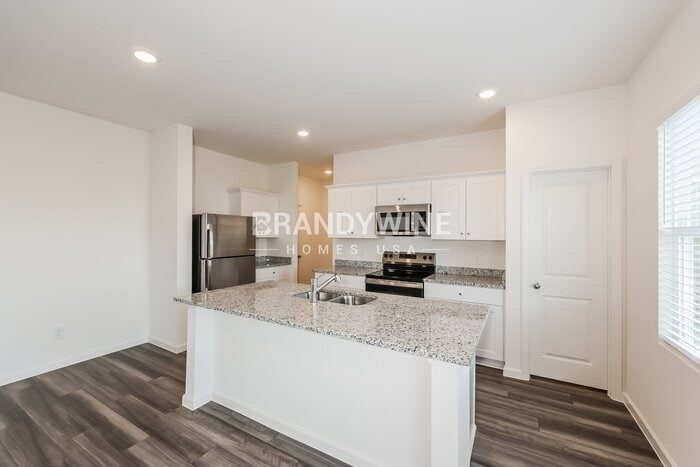 Building Photo - 8344 Sniptoe Dr