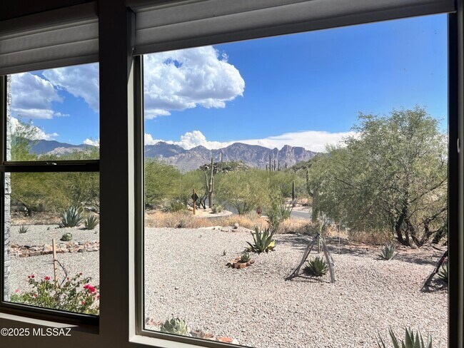 Building Photo - 14205 N Stone View Pl