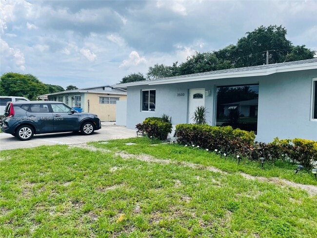 Primary Photo - 3500 SW 36th St