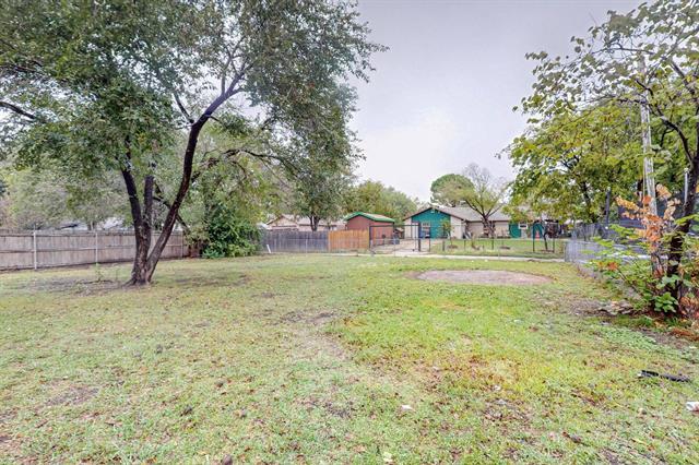 Building Photo - 3842 Commonwealth Dr