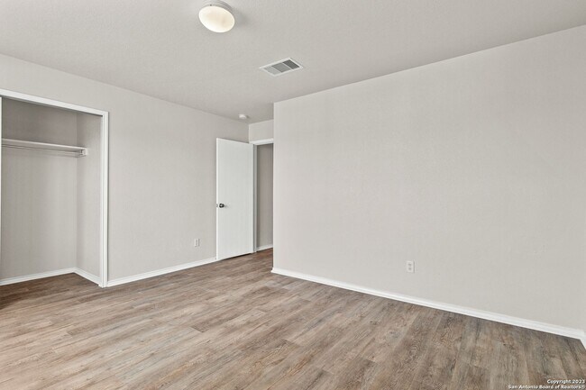 Building Photo - Spacious 4/2/2 in Meadows at Bridgewood