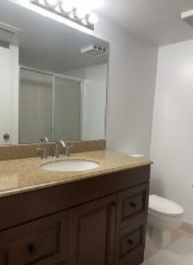 Building Photo - 8820 Royal Palm Blvd