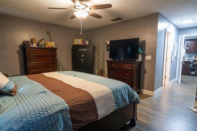 Building Photo - 1038 Singleton Cir