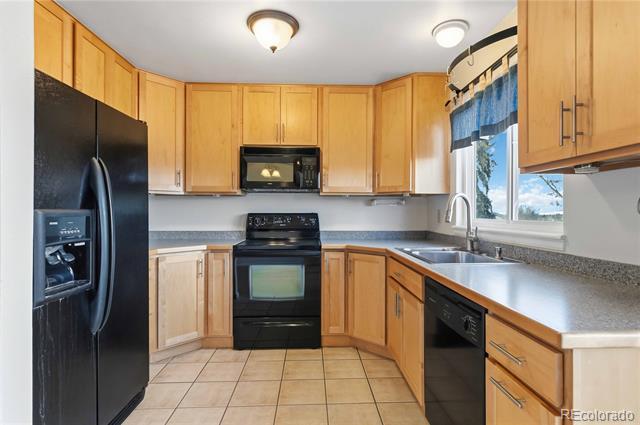 Building Photo - 693 Delwood Ct